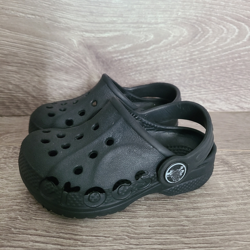 Toddler crocs size c4/5